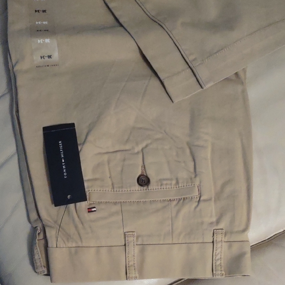 Tommy Hilfiger Men's Khaki Chinos